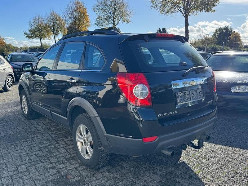 Gebraucht Chevrolet Captiva LS 136 PS (100 kW) 2008 Schwarz SUV