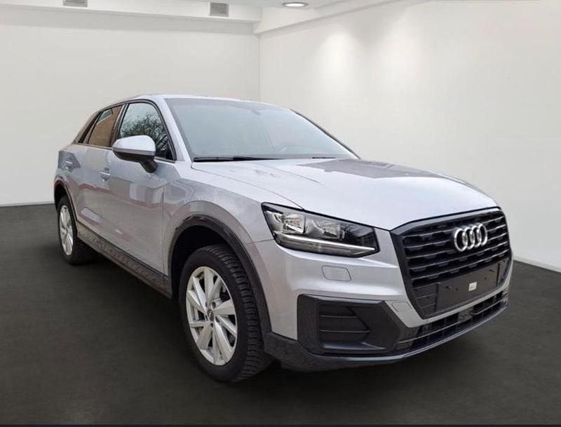 Grau Gebraucht 2020 Audi Q2 SUV | 18.000 € (Superpreis) - Bild 1/4