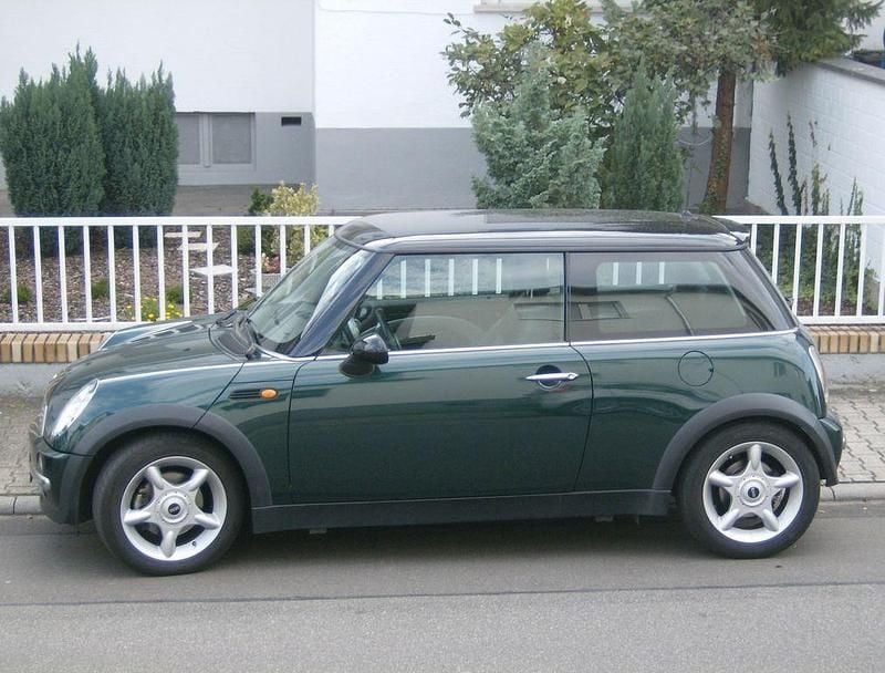 Grün Gebraucht 2001 Mini Cooper Kleinwagen | 5.250 € (Guter Preis) - Bild 1/4