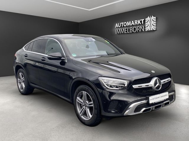 Schwarz Gebraucht 2021 Mercedes GLC300 Coupé | 45.400 € (Guter Preis) - Bild 1/4