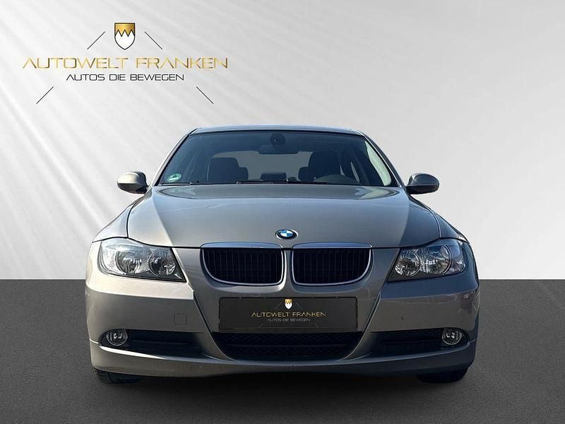 Gebraucht BMW 318 Advantage 143 PS (105 kW) 2008 Gold Limousine