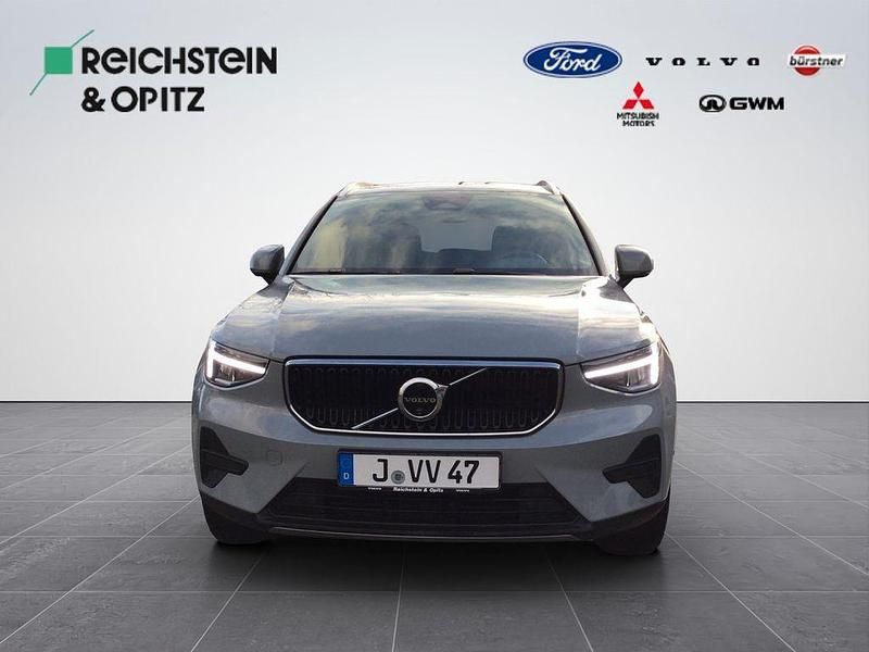Gebraucht Volvo XC40 Core 163 PS (119 kW) 2025 Grau SUV