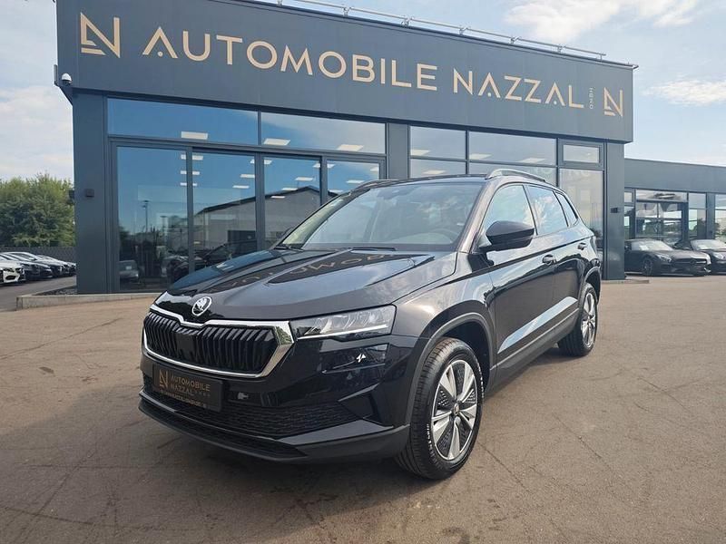 Schwarz Gebraucht 2024 Skoda Karoq Ambition SUV | 29.999 € (Superpreis) - Bild 1/4