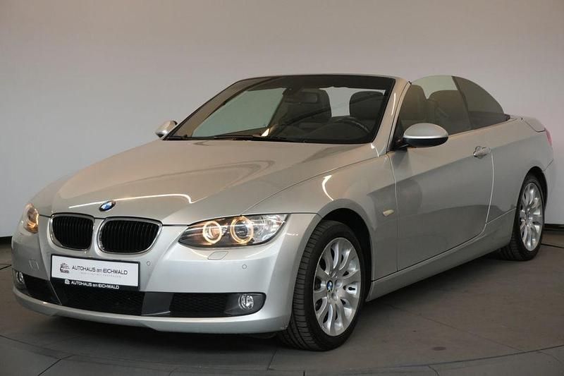 Silber Gebraucht 2009 BMW 320 Cabriolet Comfort Edition Cabrio | 9.990 € (Guter Preis) - Bild 1/4