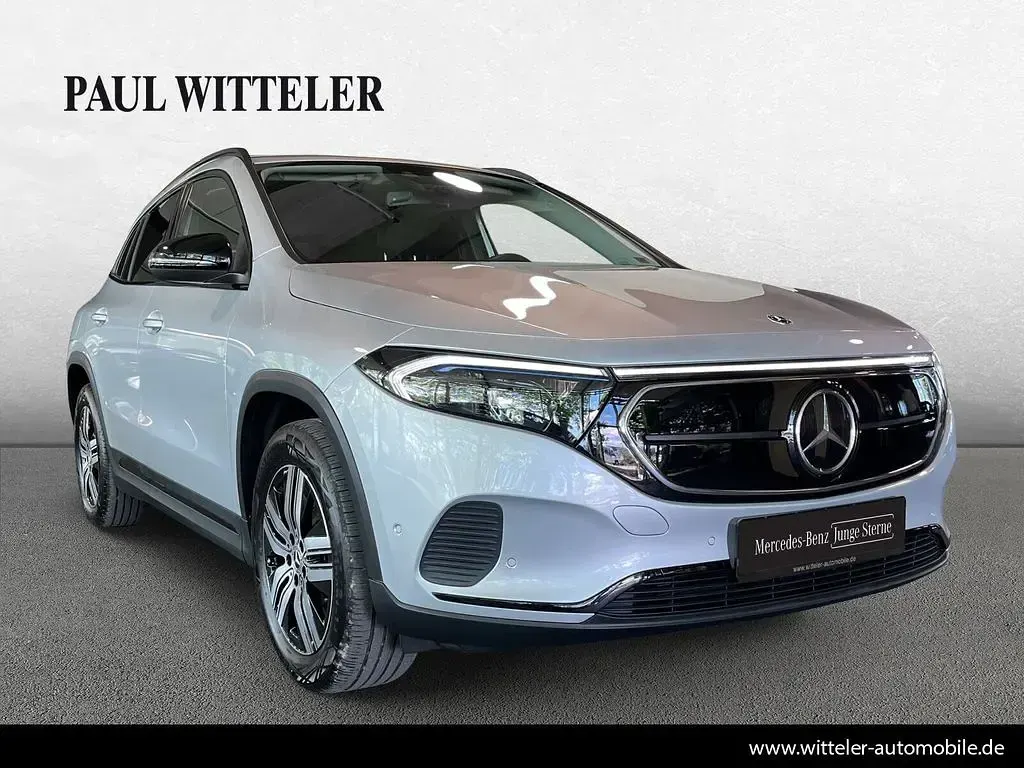 Gebraucht Mercedes EQA350 Progressive 214 kW (292 PS) 2022 Iridiumsilber SUV