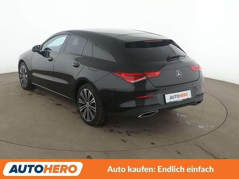 Gebraucht Mercedes CLA250e Shooting Brake Progressive 218 PS (160 kW) 2021 Schwarz Kombi