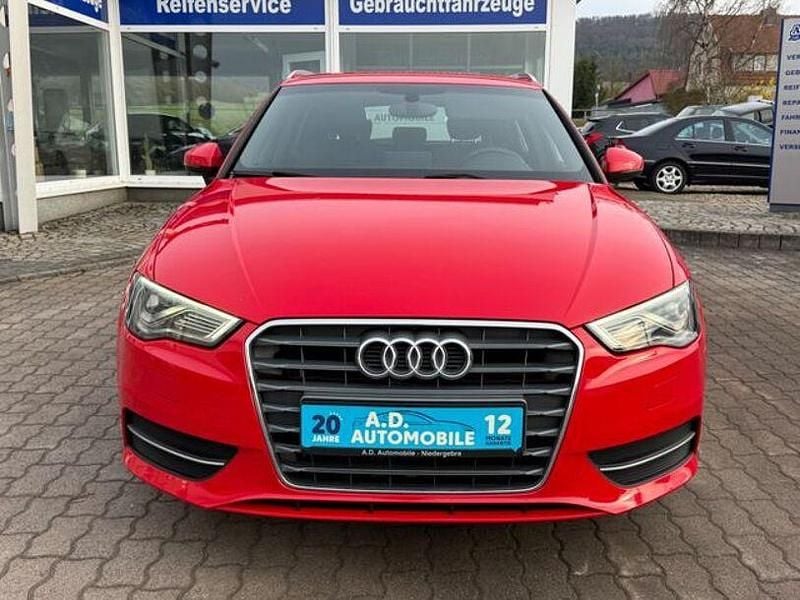 Gebraucht Audi A3 S-Line 135 PS (99 kW) 2015 Rot Limousine