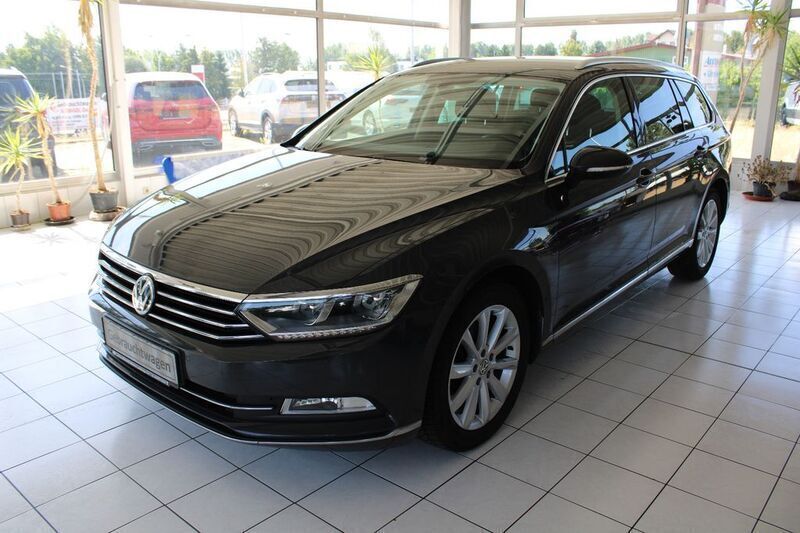 Grau Gebraucht 2017 VW Passat Highline Kombi | 15.500 € (Fairer Preis) - Bild 1/4