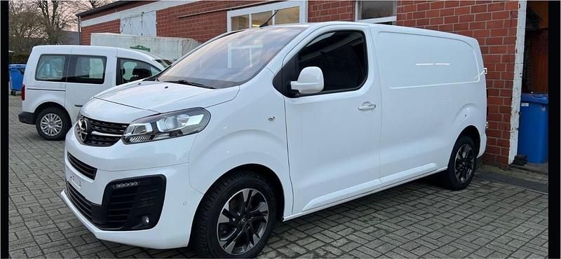 Gebraucht Opel Vivaro 177 PS (130 kW) 2020 Weiß Van / Kleinbus