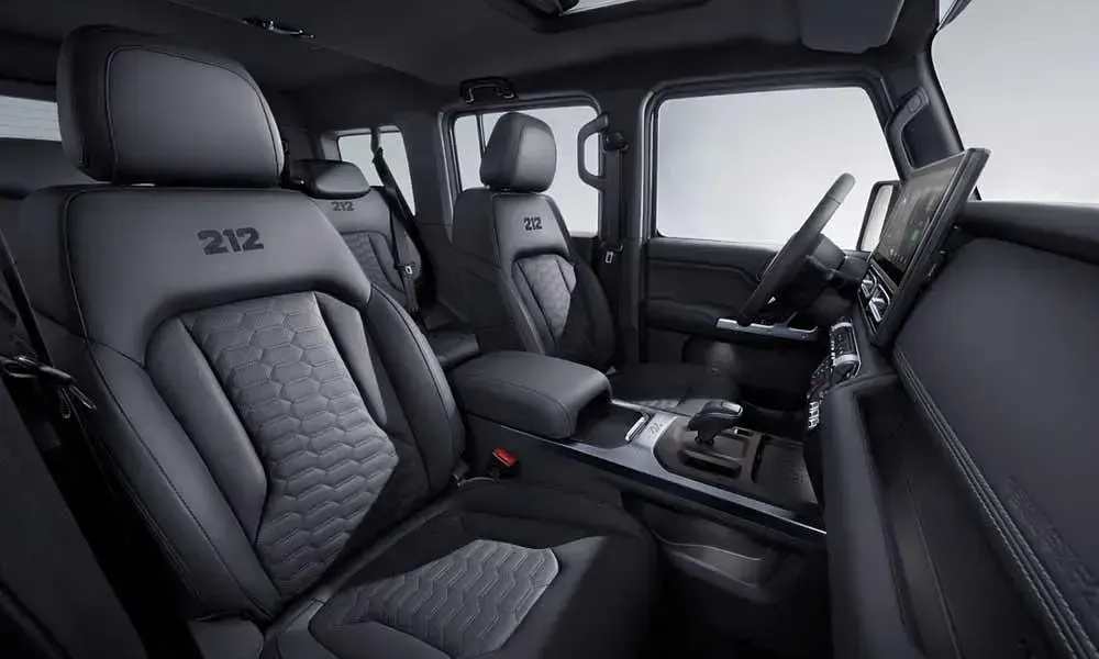 Neu BAW 212 166 PS (122 kW) 2026 Grau SUV
