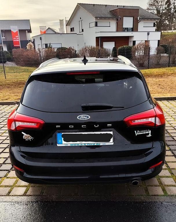 Gebraucht Ford Focus Titanium 150 PS (110 kW) 2019 Schwarz Kombi