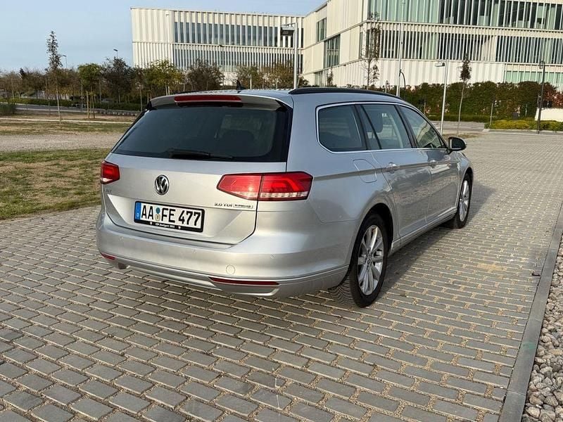 Gebraucht VW Passat 150 PS (110 kW) 2015 Silber Kombi