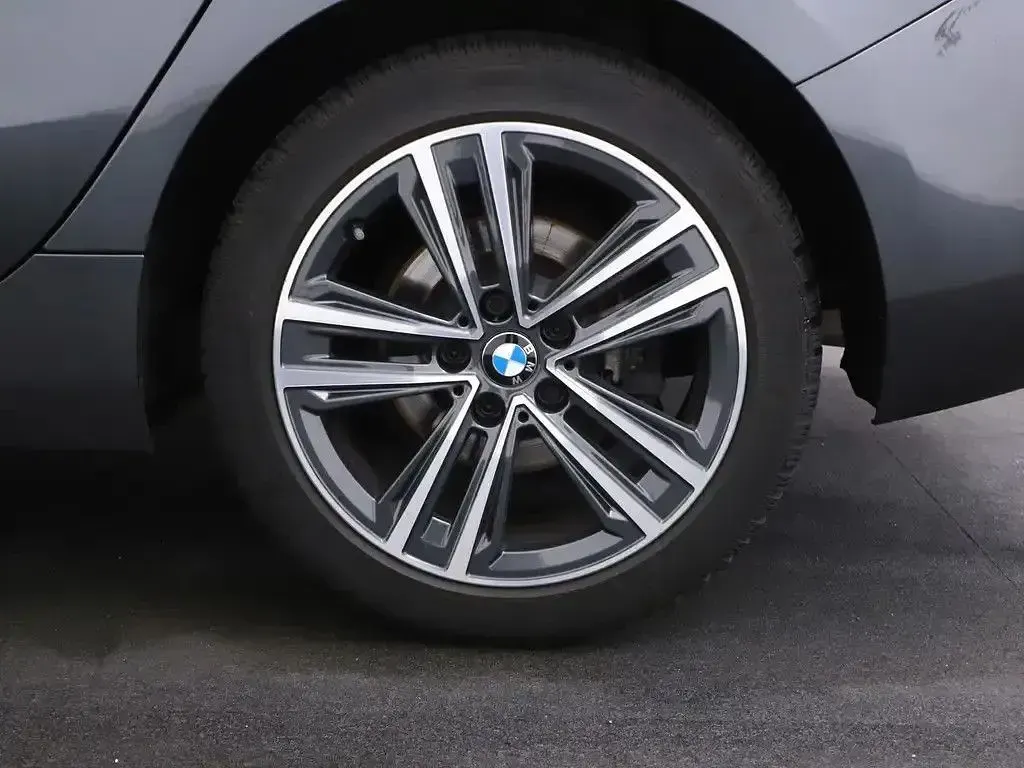 Gebraucht BMW 116 Sport Line 109 PS (80 kW) 2021 Grau Kleinwagen