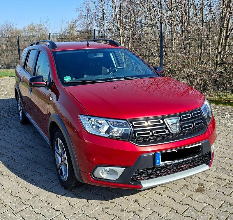 Gebraucht Dacia Logan MCV Stepway 90 PS (66 kW) 2020 Rot Kombi