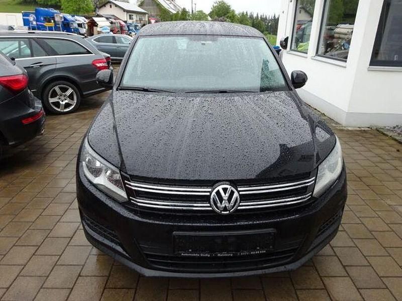 Gebraucht VW Tiguan Trendline 175 PS (128 kW) 2014 Schwarz SUV