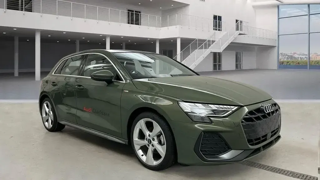 Gebraucht Audi A3 S-Line 150 PS (110 kW) 2025 Grünkeine angabe Limousine