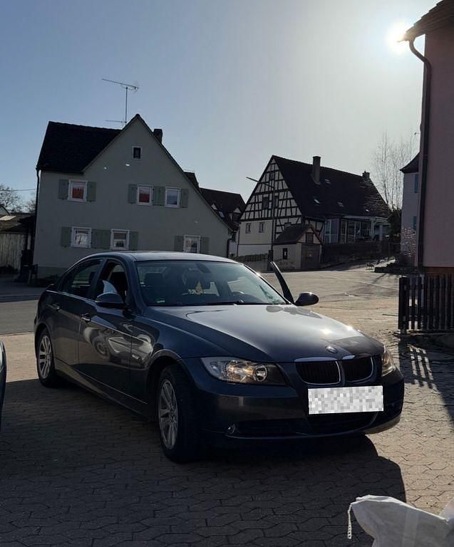 Gebraucht BMW 118 143 PS (105 kW) 2008 Grau Kleinwagen