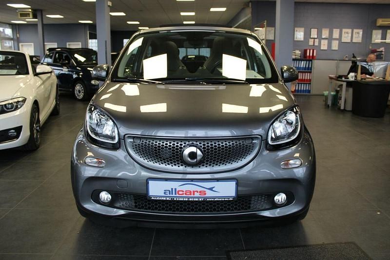 Gebraucht Smart ForFour Prime 90 PS (66 kW) 2019 Grau Kleinwagen