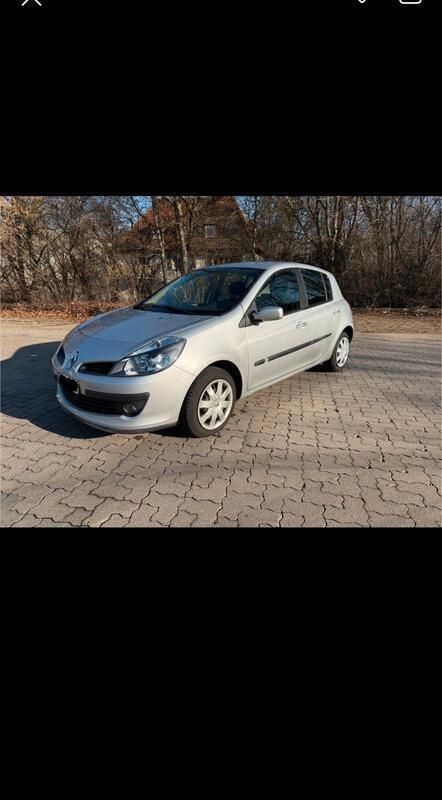 Silber Gebraucht 2007 Renault Clio II Dynamique Limousine | 2.400 € (Guter Preis) - Bild 1/4