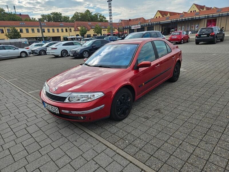 Gebraucht Renault Laguna II 116 PS (85 kW) 2003 Rot Limousine