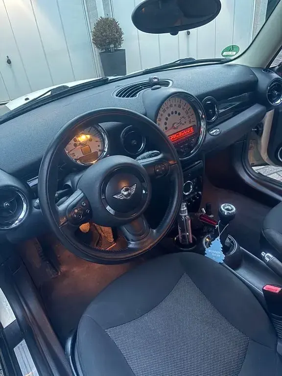 Usata Mini ONE 98 CV (72 kW) 2011 Beige Utilitaria