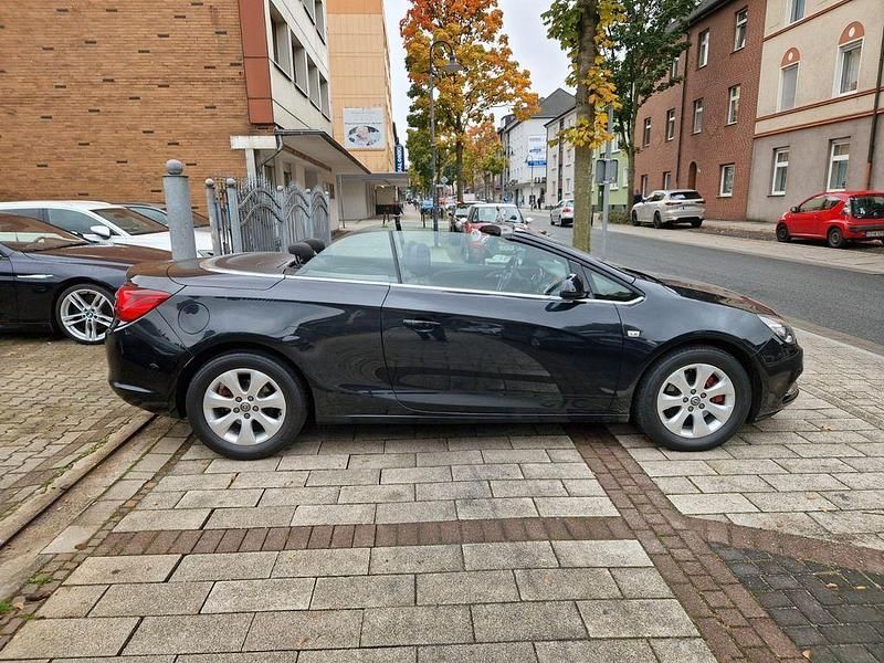 Gebraucht Opel Cascada Edition 120 PS (88 kW) 2013 Schwarz Cabrio