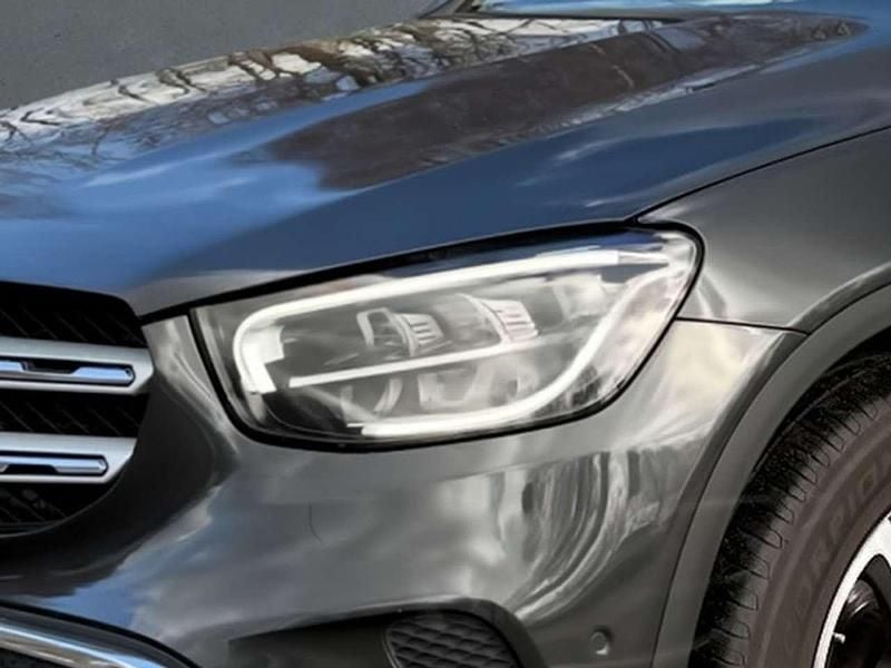Gebraucht Mercedes GLC220 194 PS (142 kW) 2022 Grau SUV