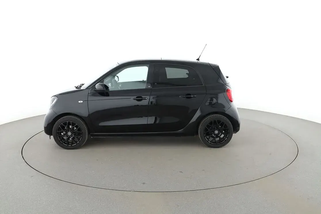 Gebraucht Smart ForFour Basis 90 PS (66 kW) 2019 Schwarz Kleinwagen