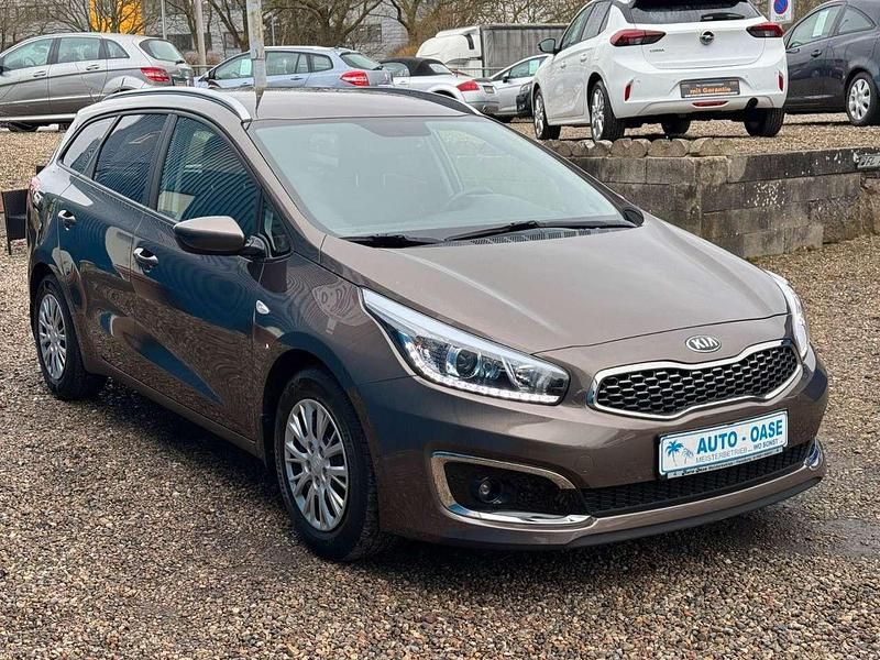 Gebraucht Kia Ceed Sportswagon 135 PS (99 kW) 2018 Braun Kombi