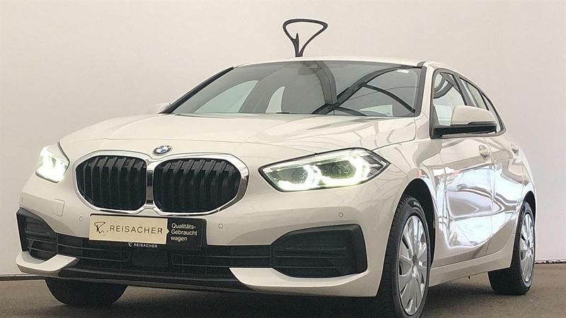 Gebraucht BMW 118 Advantage 140 PS (102 kW) 2023 Alpinweiß uni Kleinwagen
