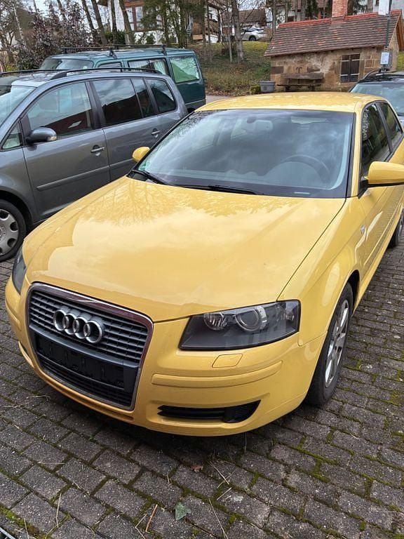 Gebraucht Audi A3 Ambiente 140 PS (102 kW) 2006 Gelb Kleinwagen
