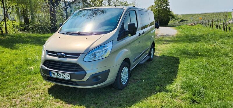 Grau Gebraucht 2014 Ford Tourneo Custom Van / Kleinbus | 14.999 € (Teuer) - Bild 1/4