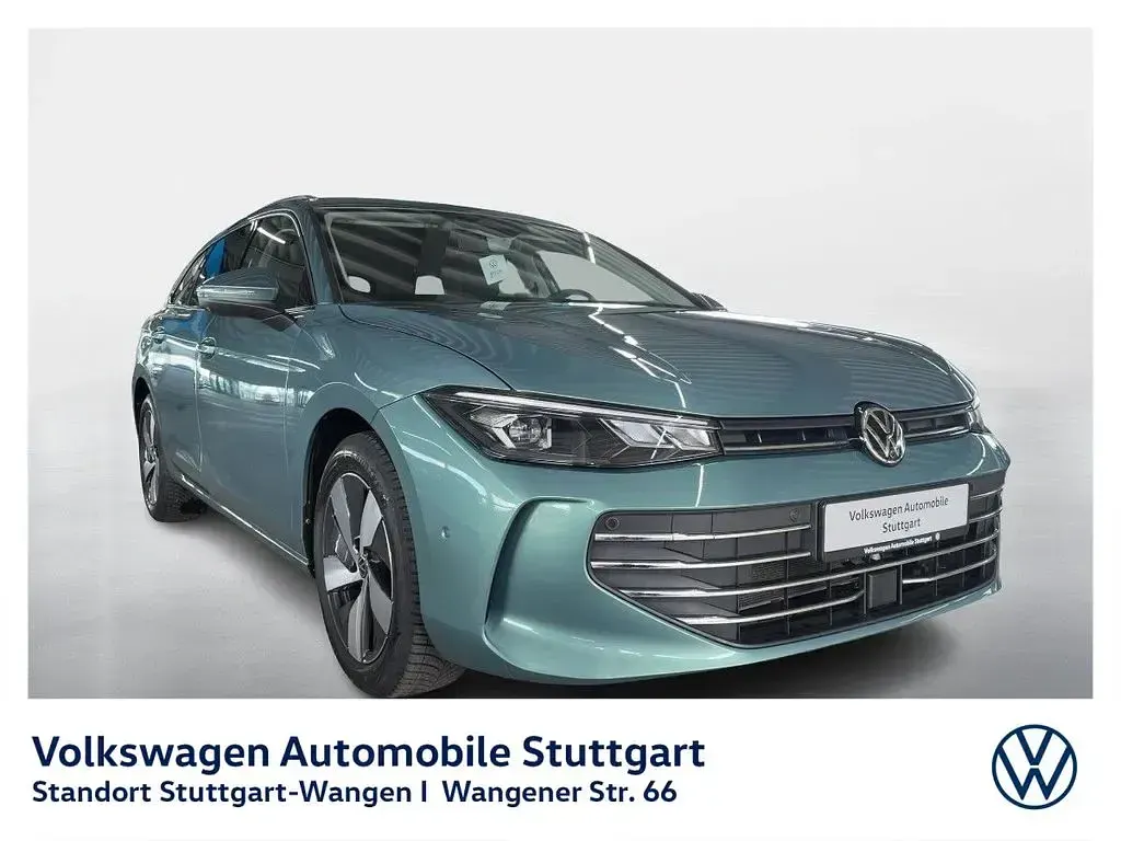 Gebraucht VW Passat Business 150 PS (110 kW) 2025 Grün Kombi