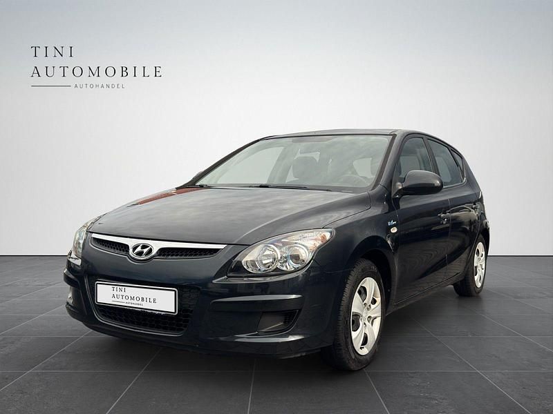 Schwarz Gebraucht 2010 Hyundai i30 Edition Kleinwagen | 3.600 € (Fairer Preis) - Bild 1/4