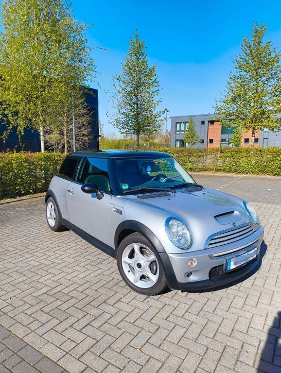 Silber Gebraucht 2002 Mini Cooper S Kleinwagen | 4.600 € (Fairer Preis) - Bild 1/4