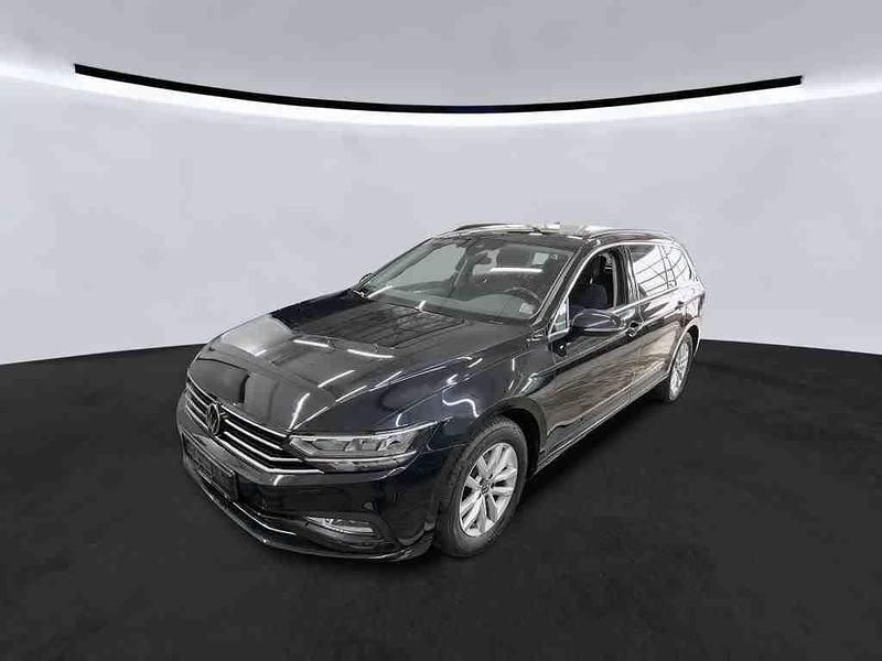 Deep black Gebraucht 2022 VW Passat Business Kombi | 12.490 € (Etwas zu teuer) - Bild 1/4