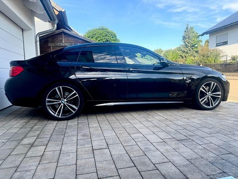 Schwarz Gebraucht 2017 BMW 430 Gran Coupé M Sport Coupé | 22.950 € (Fairer Preis) - Bild 1/4