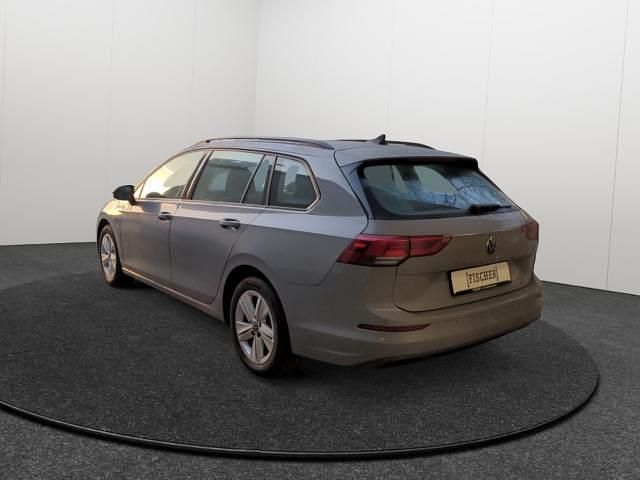 Gebraucht VW Golf VII 110 PS (80 kW) 2021 Mondsteingrau Kleinwagen