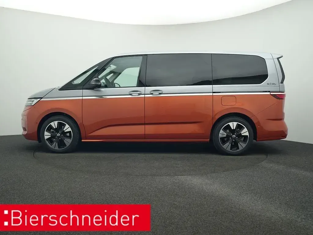 Gebraucht VW Multivan Goal 150 PS (110 kW) 2026 Silber Van / Kleinbus