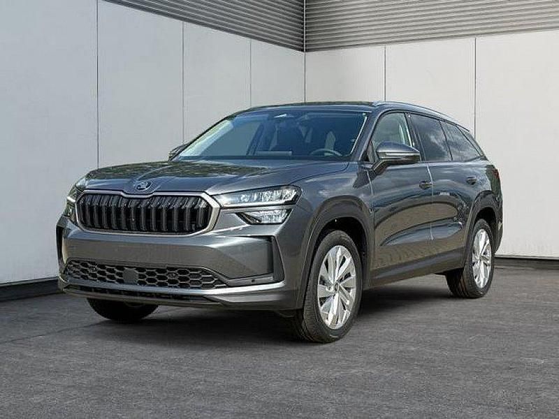 Stahlgrau Neu 2025 Skoda Kodiaq Selection SUV | 44.890 € (Superpreis) - Bild 1/4