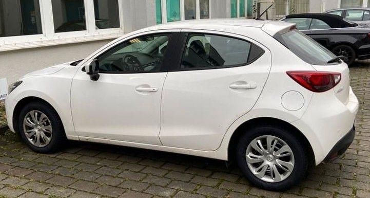 Gebraucht Mazda 2 75 PS (55 kW) 2019 Weiß Kleinwagen