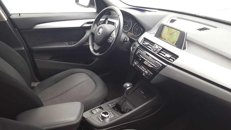 Gebraucht BMW X1 Advantage 192 PS (141 kW) 2016 Silber SUV