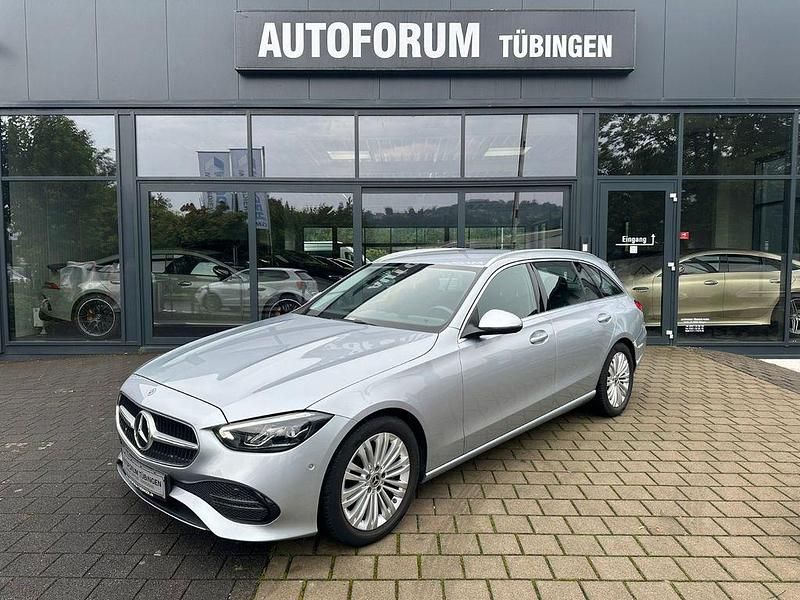 Silber Gebraucht 2022 Mercedes C200 Avantgarde Limousine | 22.980 € (Fairer Preis) - Bild 1/4