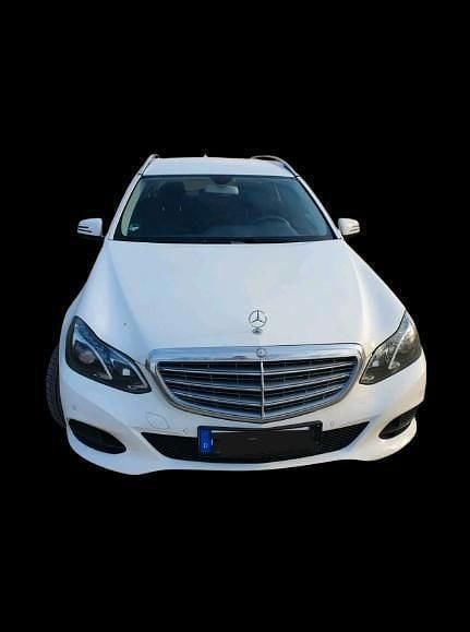Gebraucht Mercedes E220 170 PS (125 kW) 2014 Weiß Kombi