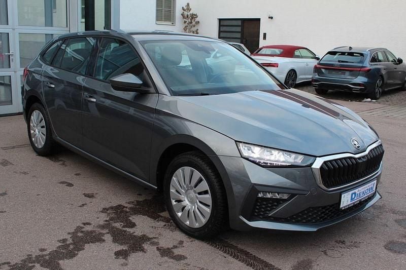 Gebraucht Skoda Scala Essence 116 PS (85 kW) 2025 Grau Kleinwagen