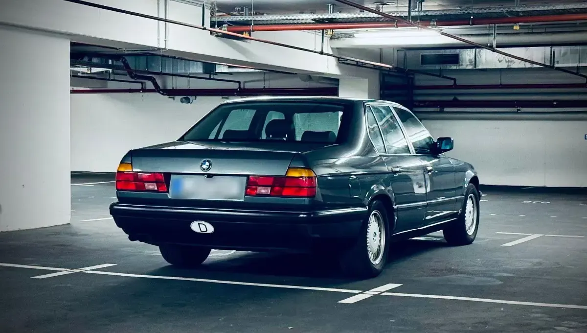 Gebraucht BMW 735 Shadowline 211 PS (155 kW) 1990 Grau Limousine