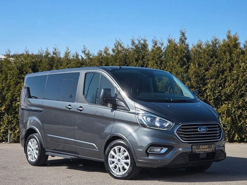 Gebraucht Ford Transit Custom 131 PS (96 kW) 2018 Grau Van / Kleinbus