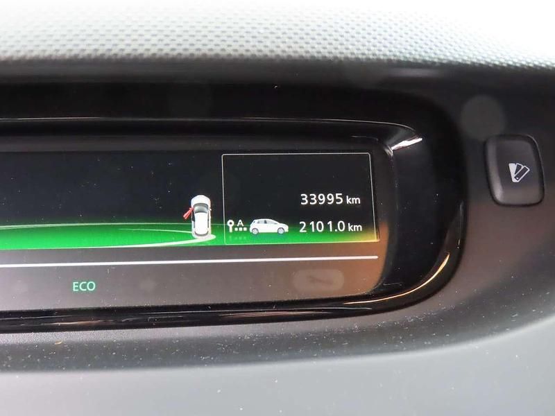 Second-hand Renault Zoe Life 80 kW (109 CP) 2020 Albastru Hatchback