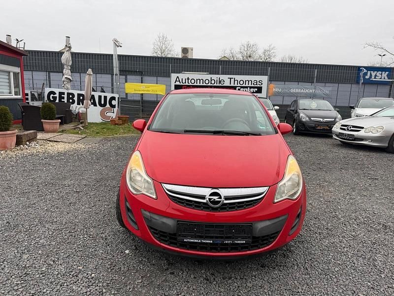Gebraucht Opel Corsa Selection 69 PS (50 kW) 2012 Magma rot (b) Kleinwagen