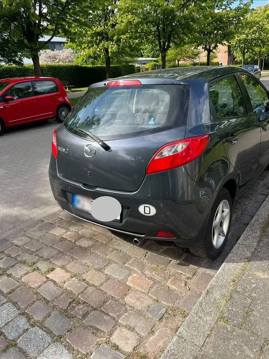 Gebraucht Mazda 2 Independence 75 PS (55 kW) 2008 Grau Kleinwagen